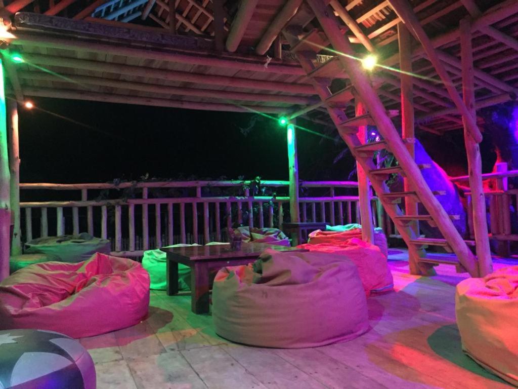Tiki Bar Hostel Ella Exterior photo